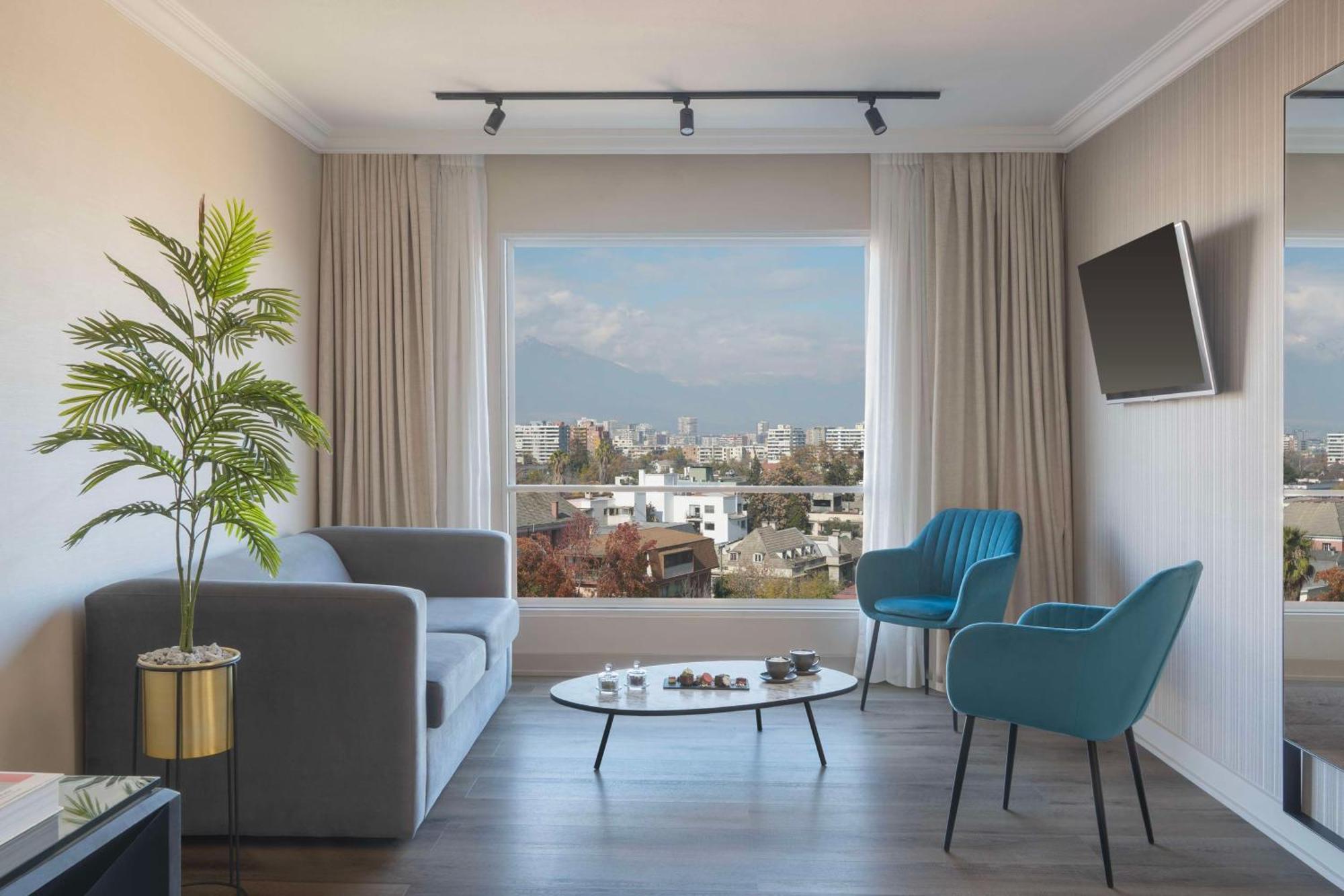 Nh Ciudad De Santiago Hotel Bagian luar foto